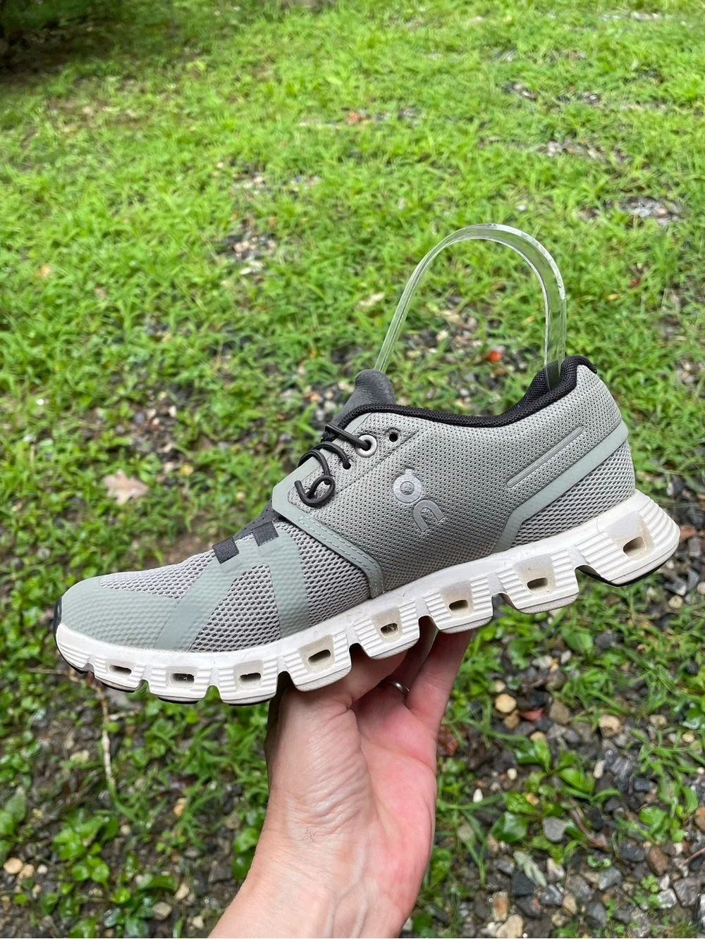 On Cloud 5 Running Shoes Size 7 Woman’s